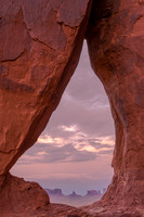Teardrop Arch - Monument Valley